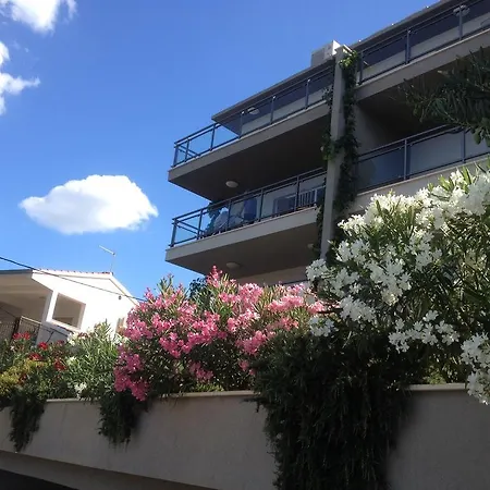 Bozan Apartamento Omiš