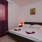 Bozan 오미스