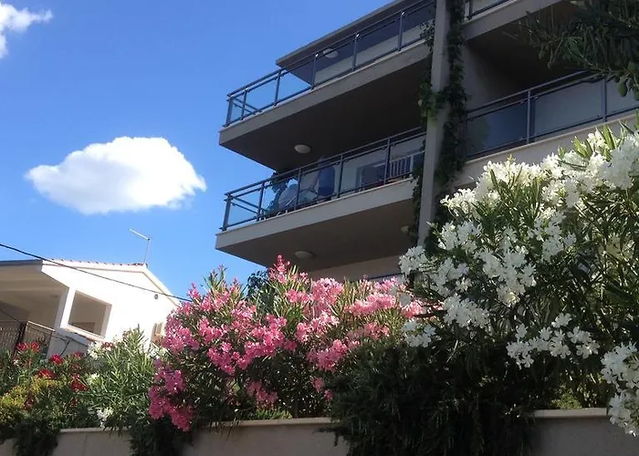 Bozan Apartment Omis